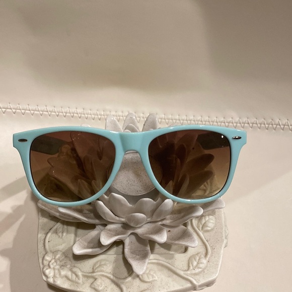 Accessories - Sunglasses like new